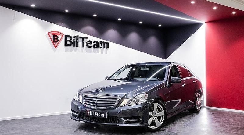 Begagnad Mercedes E220 Classic 170 HK (125 kW) 2012 Grå Sedan