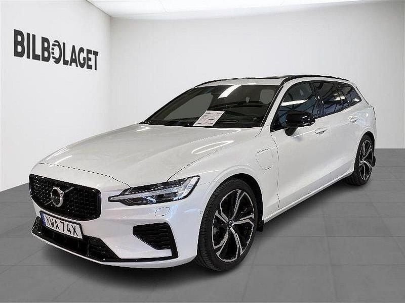 Vit Begagnad 2024 Volvo V60 Ultra Kombi | 529 800 kr - Bild 1/4