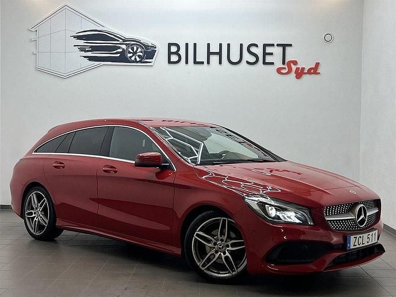 Röd Begagnad 2017 Mercedes CLA200 Shooting Brake AMG Kombi | 208 500 kr (Marknadspris) - Bild 1/4