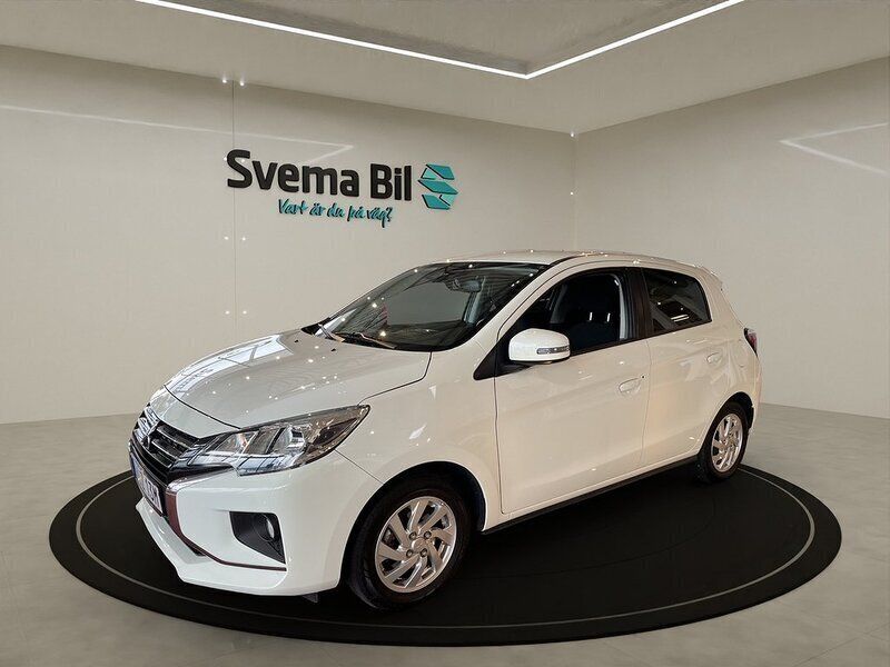 Vit Begagnad 2022 Mitsubishi Space Star Comfort Edition Halvkombi | 129 900 kr - Bild 1/4