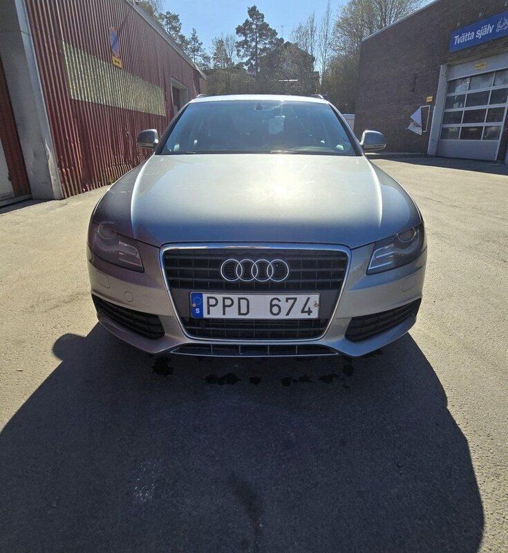Grå Begagnad 2009 Audi A4 Kombi | 59 900 kr (Superpris) - Bild 1/4