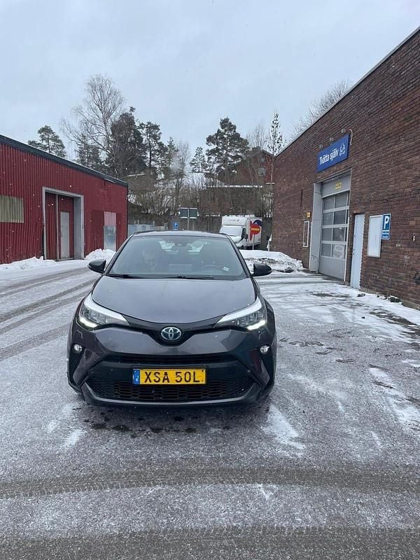 Begagnad Toyota C-HR 122 HK (89 kW) 2020 SUV