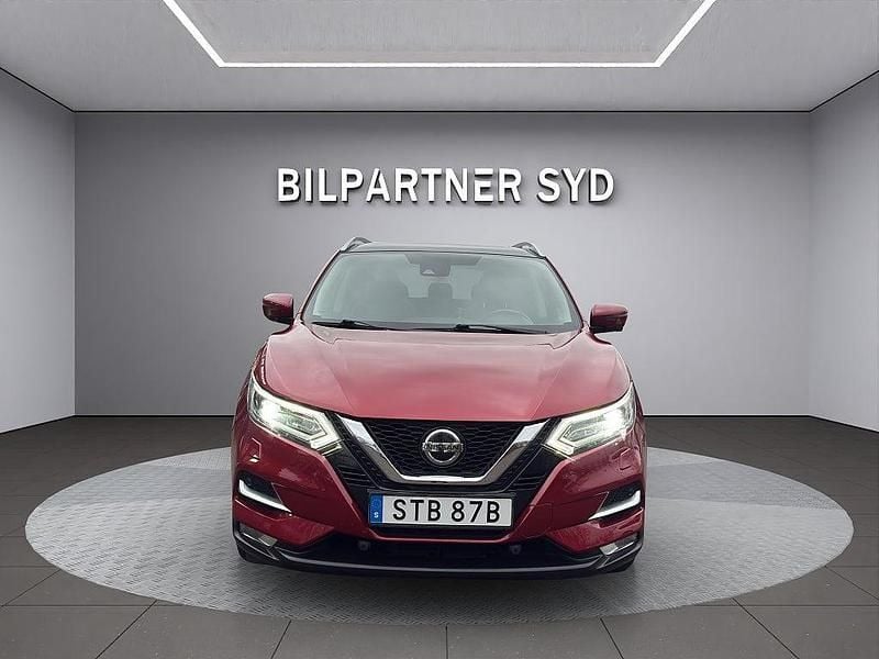 Röd Begagnad 2020 Nissan Qashqai SUV | 189 900 kr (Marknadspris) - Bild 1/4