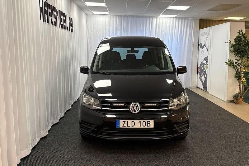 Begagnad VW Caddy Life 102 HK (75 kW) 2020 Svart Minibuss