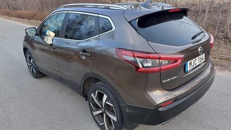 Begagnad Nissan Qashqai 116 HK (85 kW) 2017 Brun SUV