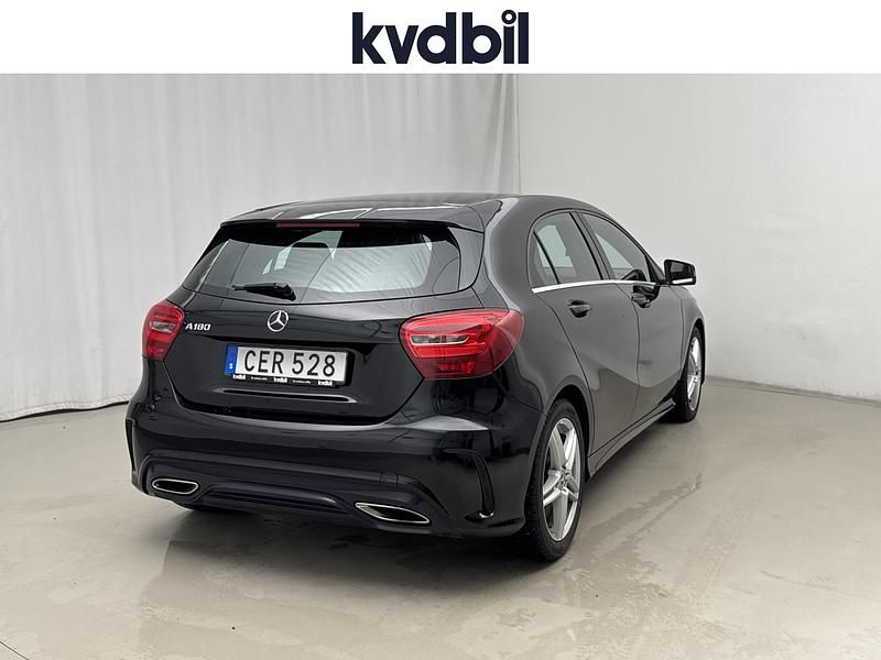 Begagnad Mercedes A180 2018 Svart