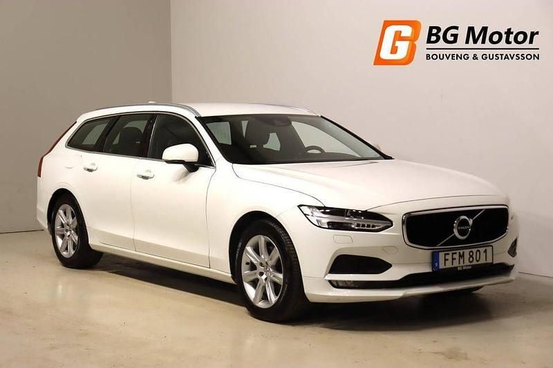Vit Begagnad 2016 Volvo V90 Momentum Kombi | 179 700 kr (Bra pris) - Bild 1/4