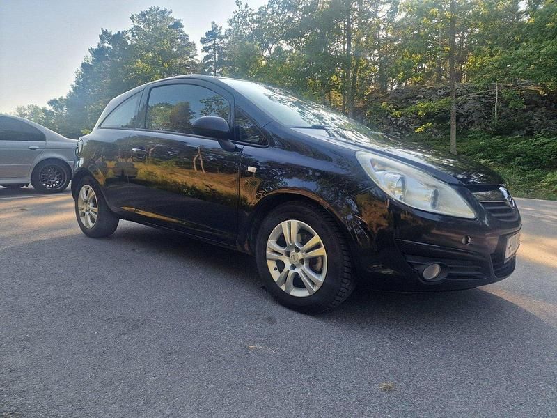 Svart Begagnad 2008 Opel Corsa Halvkombi | 18 000 kr - Bild 1/4