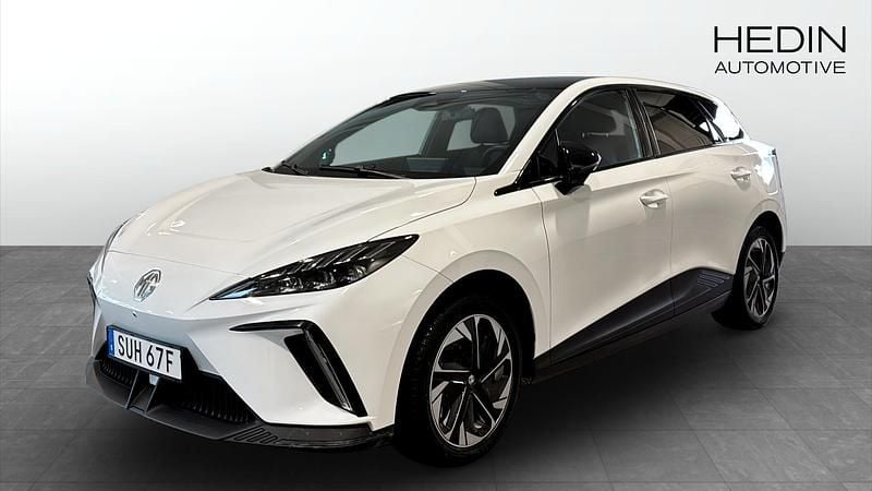 Vit Begagnad 2022 MG MG4 EV Halvkombi | 249 900 kr - Bild 1/4