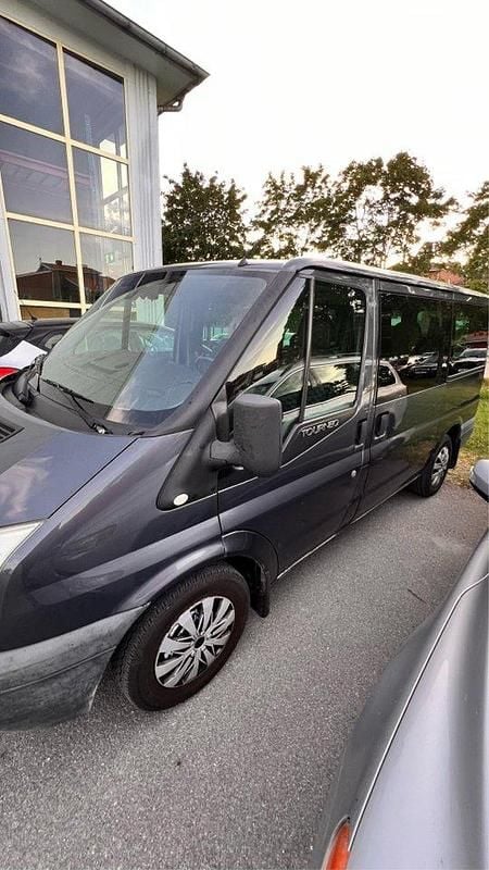 Grå Begagnad 2008 Ford Tourneo Minibuss | 85 900 kr (Dyr) - Bild 1/4