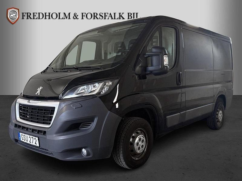 Svart Begagnad 2018 Peugeot Boxer Van | 134 500 kr (Superpris) - Bild 1/4