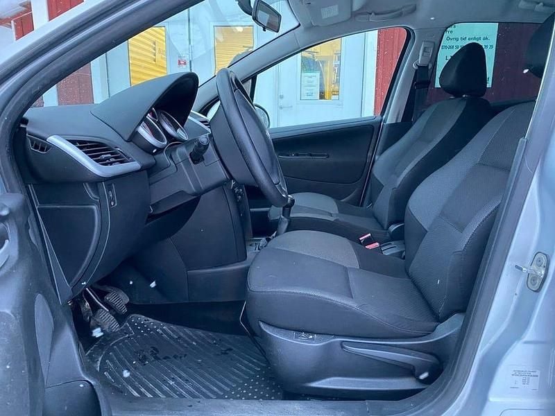 Begagnad Peugeot 207 92 HK (67 kW) 2010 Grå