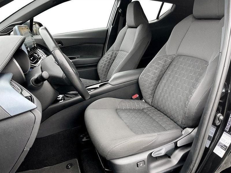 Begagnad Toyota C-HR Edition 122 HK (89 kW) 2021 Svart SUV