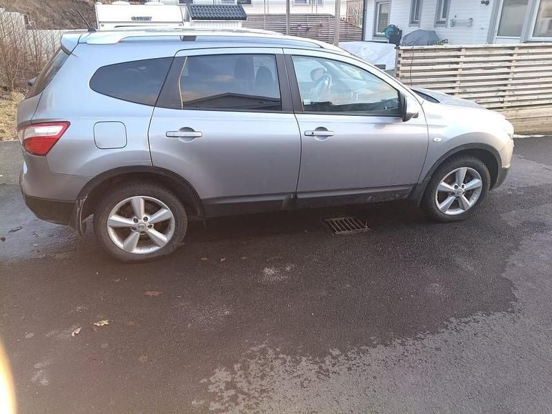 Begagnad Nissan Qashqai +2 141 HK (103 kW) 2012 SUV