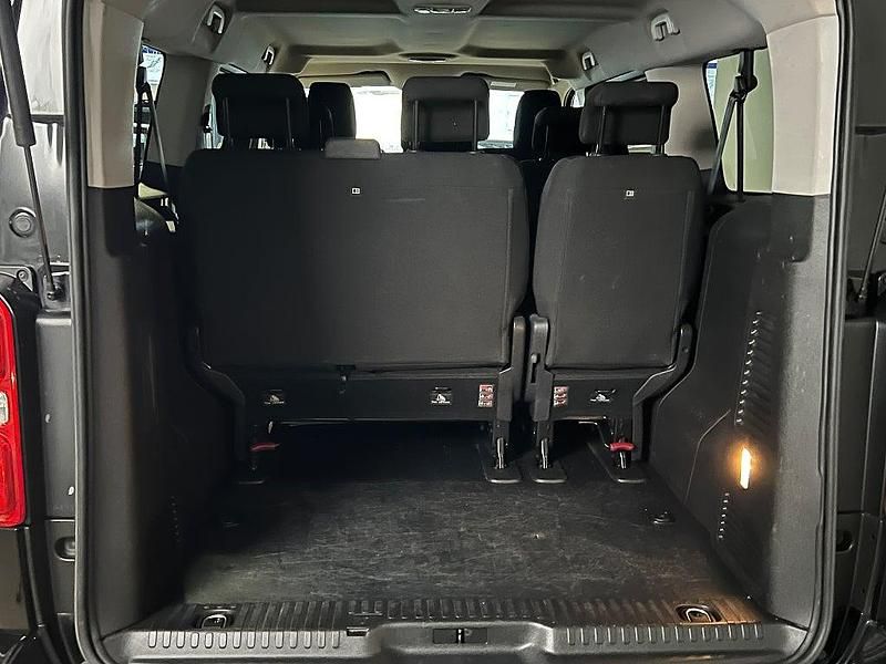 Begagnad Citroën Spacetourer 144 HK (105 kW) 2022 Svart Minibuss