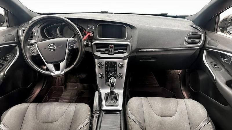 Begagnad Volvo V40 CC Business Edition 150 HK (110 kW) 2017 Brun Kombi