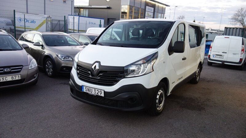 Vit Begagnad 2015 Renault Trafic Van | 149 900 kr (Marknadspris) - Bild 1/4