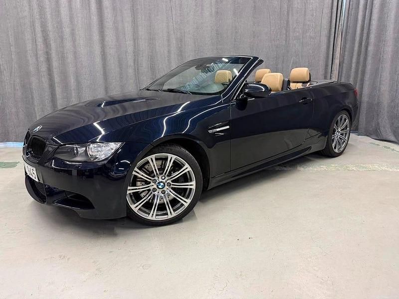 Begagnad BMW M3 420 HK (308 kW) 2011 Svart Cab