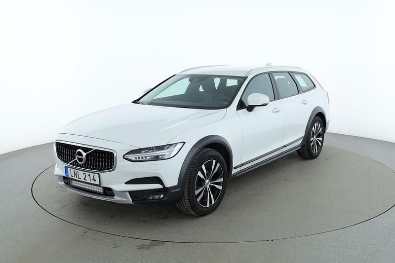 Vit Begagnad 2019 Volvo V90 CC Kombi | 268 000 kr (Bra pris) - Bild 1/3