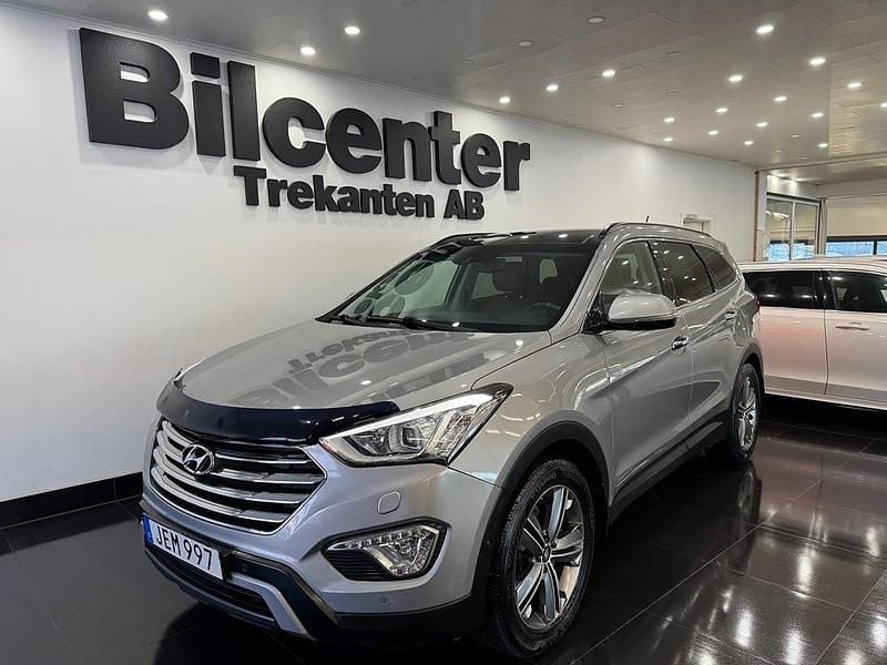 Silver Begagnad 2015 Hyundai Grand Santa Fe SUV | 169 900 kr (Marknadspris) - Bild 1/4