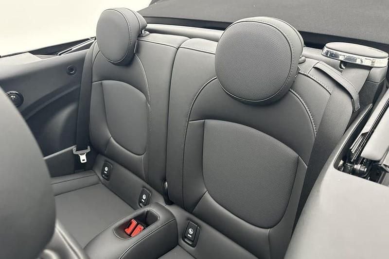 Begagnad Mini Cooper S 178 HK (130 kW) 2022 Halvkombi