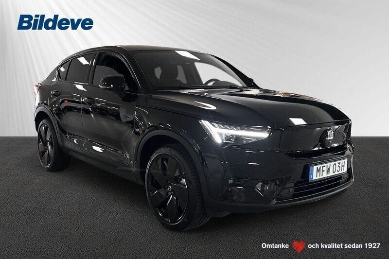 Svart Begagnad 2025 Volvo EC40 Performance SUV | 519 900 kr (Marknadspris) - Bild 1/1