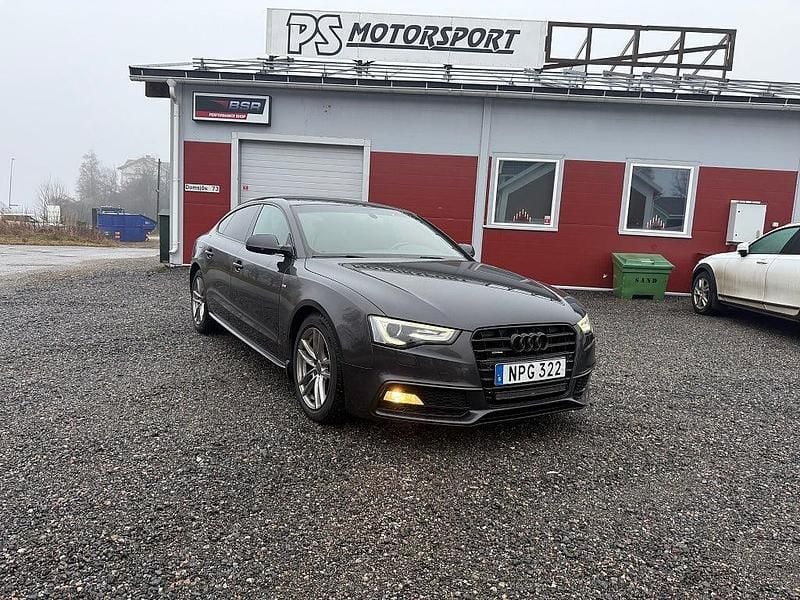 Grå Begagnad 2014 Audi A5 Sportback Proline Halvkombi | 199 900 kr (Dyr) - Bild 1/4