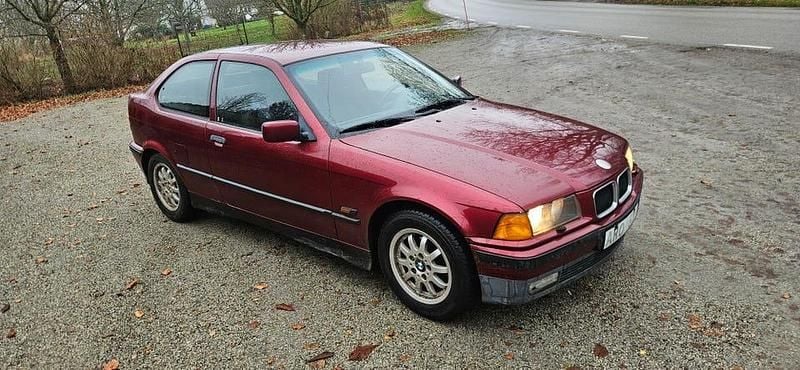 Begagnad 1996 BMW 318 Compact Halvkombi | 24 500 kr - Bild 1/4
