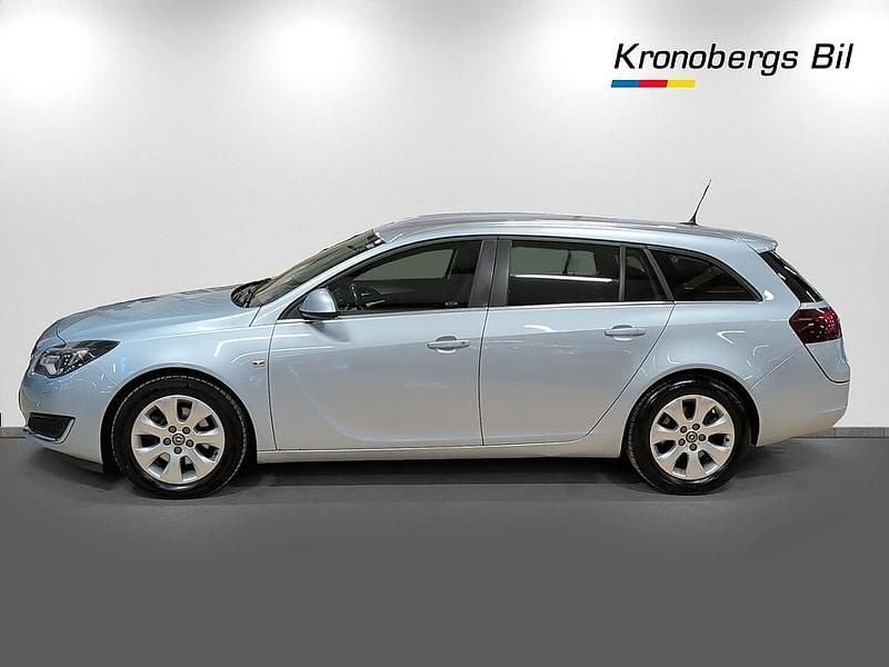 Begagnad Opel Insignia Edition 140 HK (102 kW) 2014 Grå Kombi