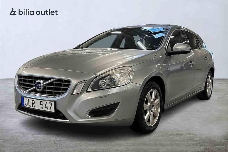 Silver Begagnad 2012 Volvo V60 Kombi | 99 900 kr - Bild 1/1