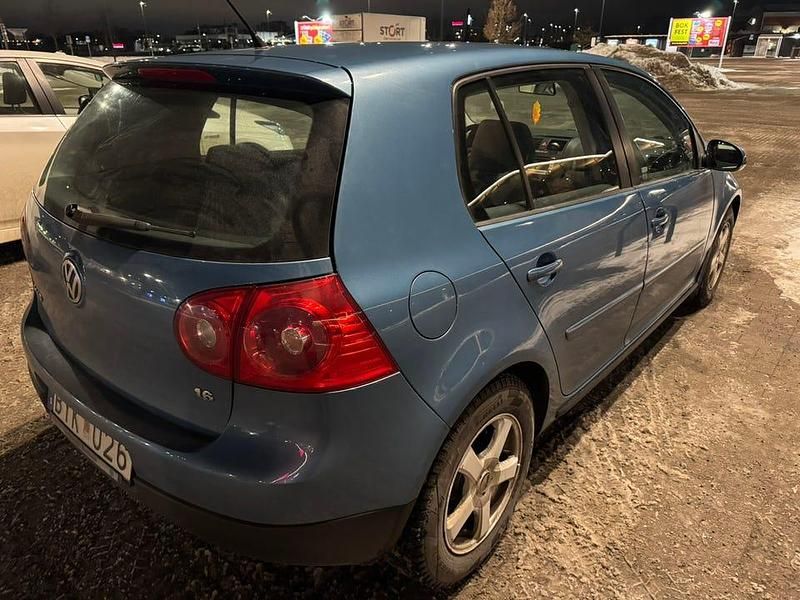 Begagnad VW Golf V 102 HK (75 kW) 2007