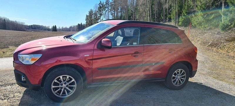Röd Begagnad 2012 Mitsubishi ASX SUV | 60 000 kr (Marknadspris) - Bild 1/4