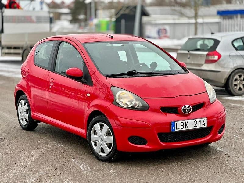 Begagnad Toyota Aygo 68 HK (50 kW) 2010 Halvkombi