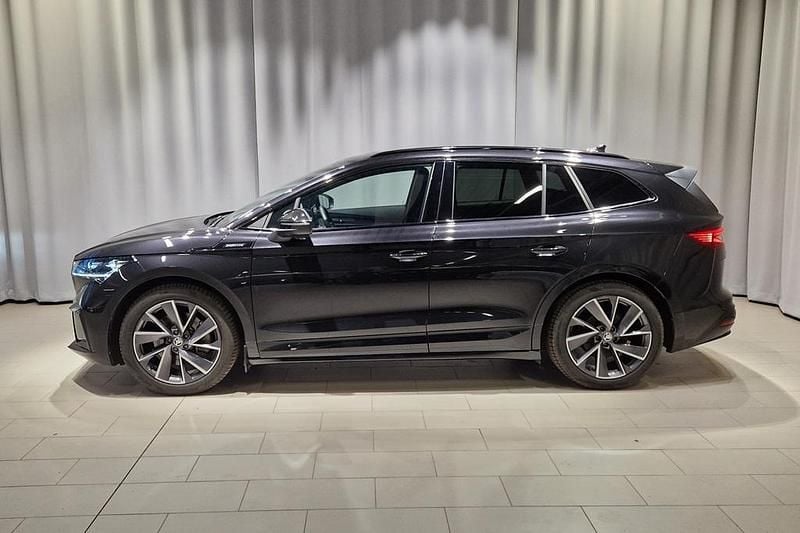Begagnad Skoda Enyaq iV 150 kW (204 HK) 2023 Svart SUV