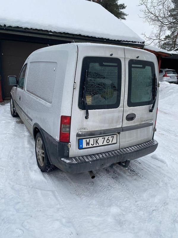 Begagnad Opel Combo 75 HK (55 kW) 2005 Van