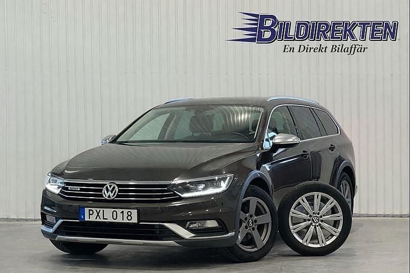 Brun Begagnad 2018 VW Passat Alltrack Kombi | 179 900 kr (Marknadspris) - Bild 1/4