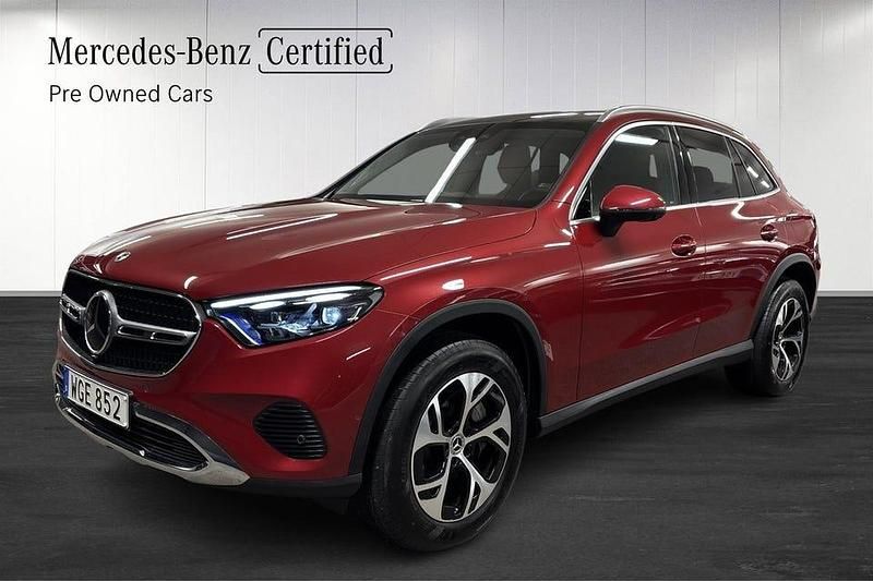 Röd Begagnad 2024 Mercedes GLC400d SUV | 665 800 kr - Bild 1/4