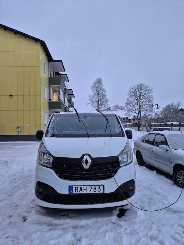 Begagnad 2016 Renault Trafic Minibuss | 59 000 kr (Superpris) - Bild 1/4
