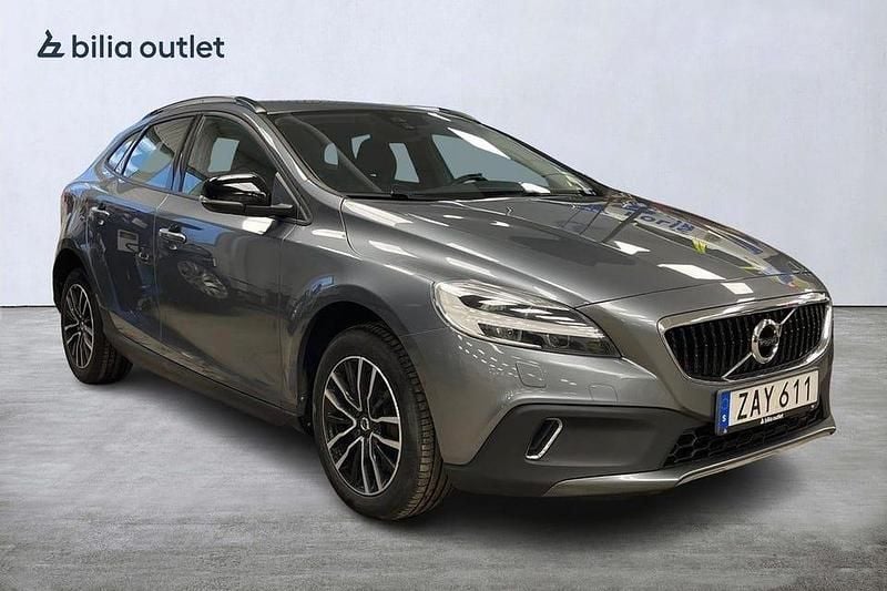 Begagnad Volvo V40 CC Business Edition 120 HK (88 kW) 2018 Grå Kombi