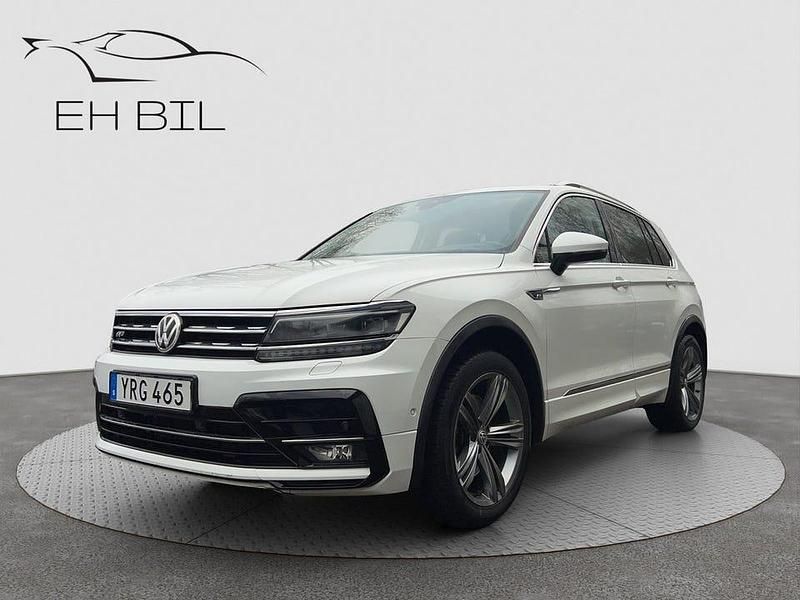 Vit Begagnad 2018 VW Tiguan GT SUV | 219 900 kr (Marknadspris) - Bild 1/4
