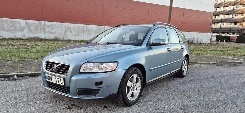 Begagnad 2008 Volvo V50 Kombi | 34 900 kr (Marknadspris) - Bild 1/4