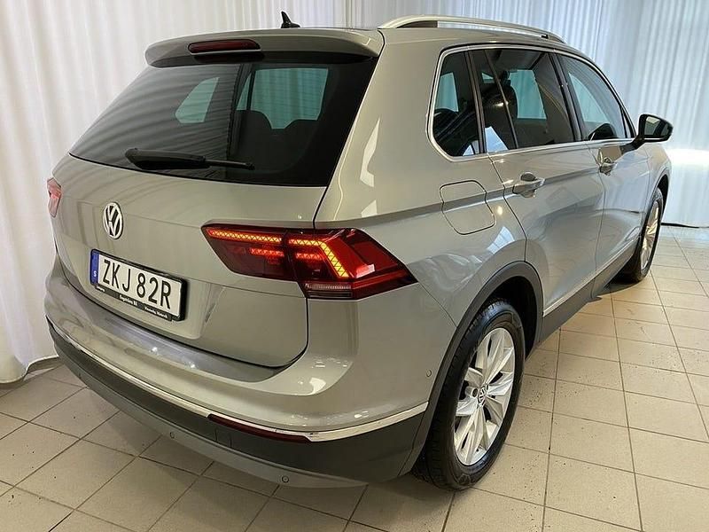 Begagnad VW Tiguan 190 HK (139 kW) 2019 Tungsten silver metallic SUV