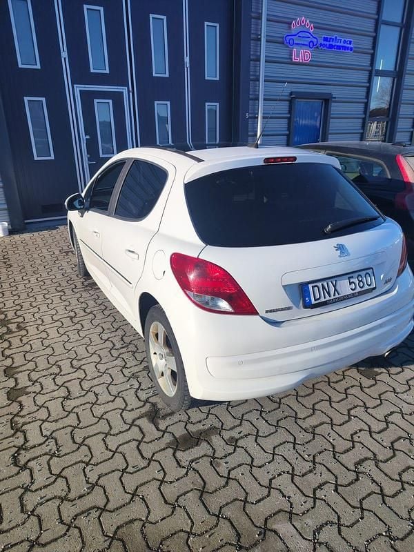 Begagnad Peugeot 207 109 HK (80 kW) 2011