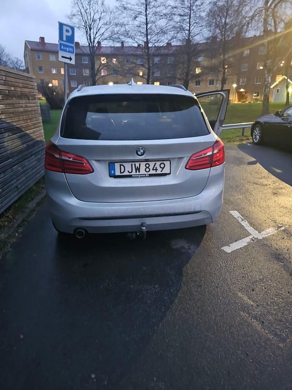 Begagnad BMW 218 Active Tourer 150 HK (110 kW) 2015 Minibuss