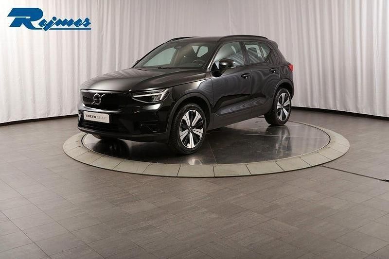 Svart Begagnad 2023 Volvo XC40 Core SUV | 339 900 kr - Bild 1/4