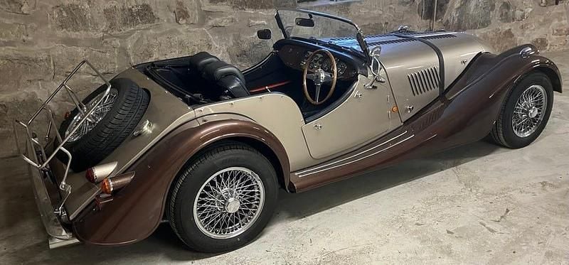 Begagnad Morgan Plus 8 192 HK (141 kW) 1997 Brons o brun metalic Cab