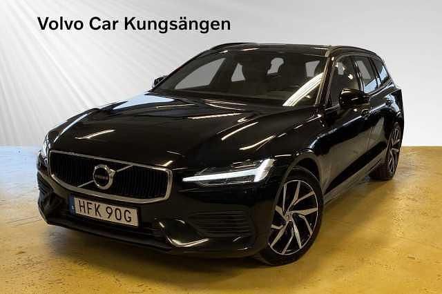 Svart Begagnad 2019 Volvo V60 Momentum Kombi | 249 900 kr (Marknadspris) - Bild 1/3