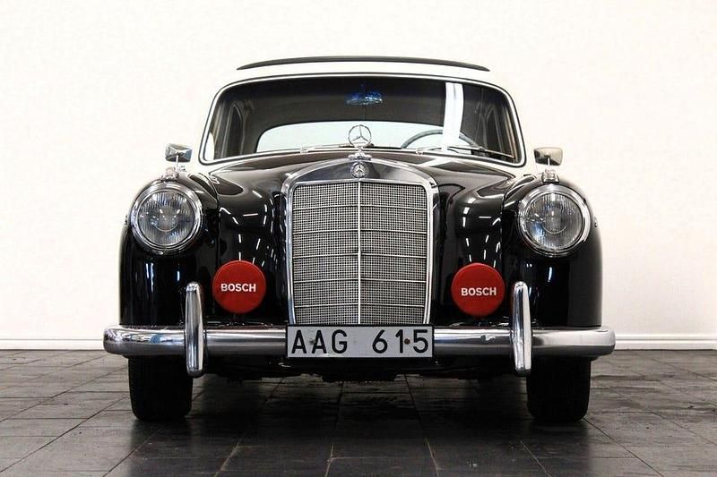 Begagnad Mercedes W180 106 HK (77 kW) 1958 Svart Sedan