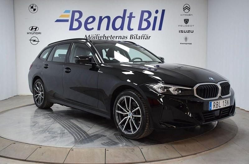 Begagnad BMW 330 Shadowline 292 HK (214 kW) 2025 Svart Kombi