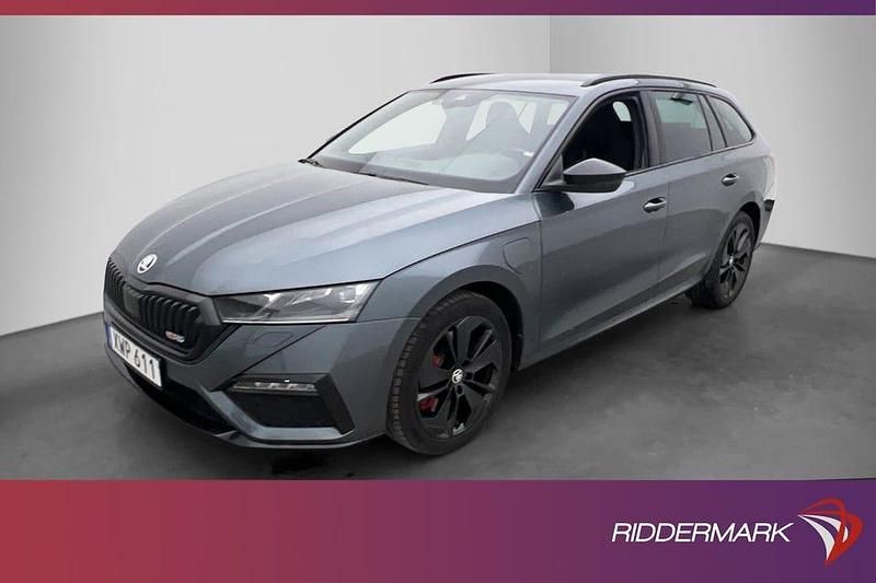 Begagnad Skoda Octavia RS 245 HK (180 kW) 2021 Grå Kombi